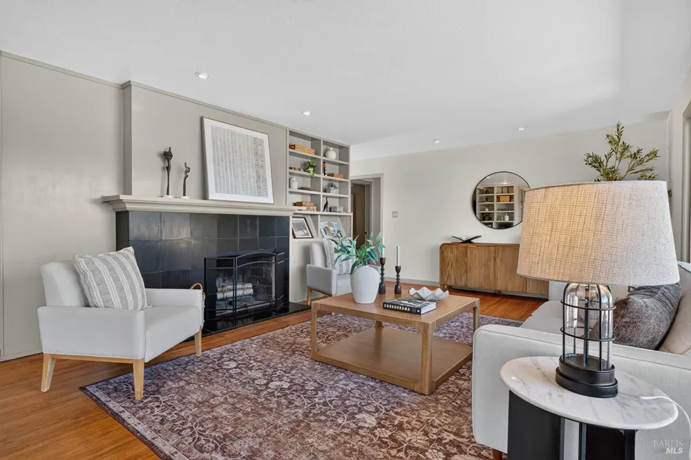 7180 Evan Avenue Sebastopol, CA 95472