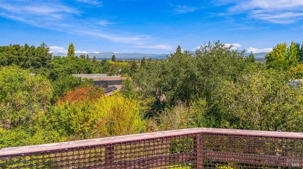 7180 Evan Avenue Sebastopol, CA 95472