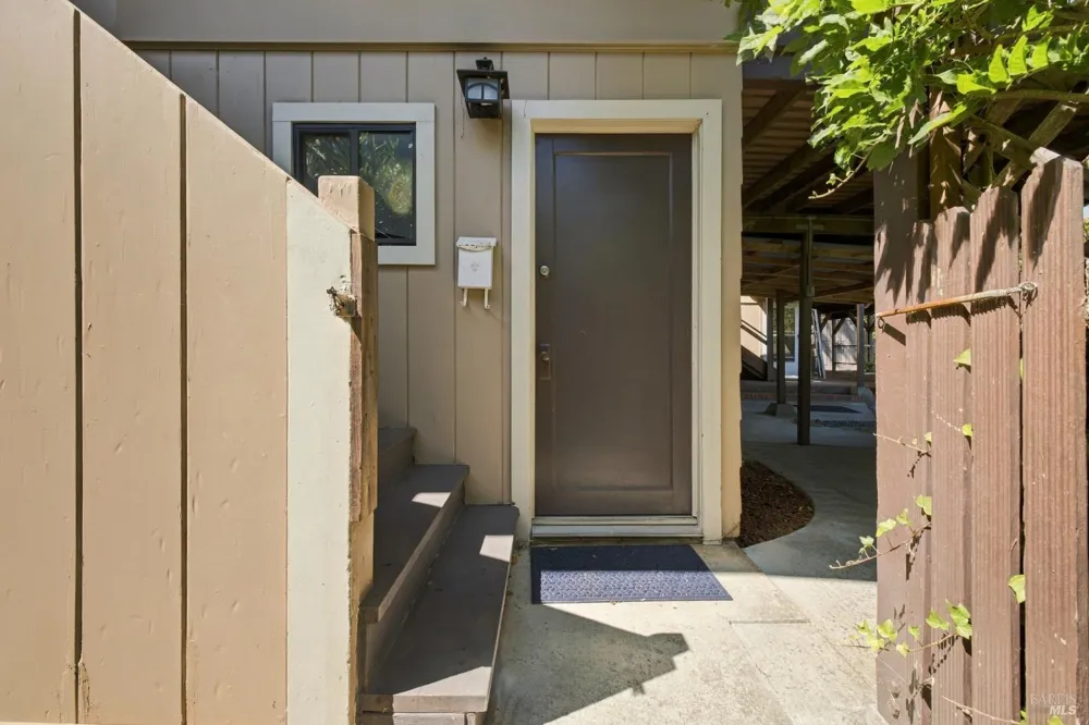 7180 Evan Avenue Sebastopol, CA 95472