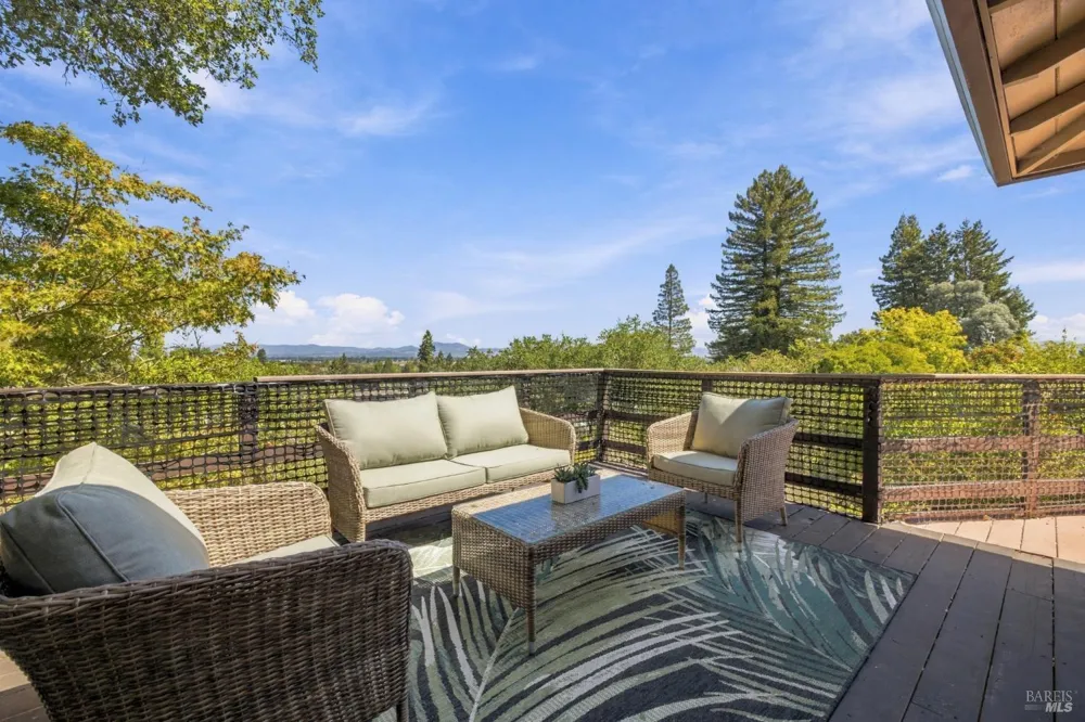 7180 Evan Avenue Sebastopol, CA 95472