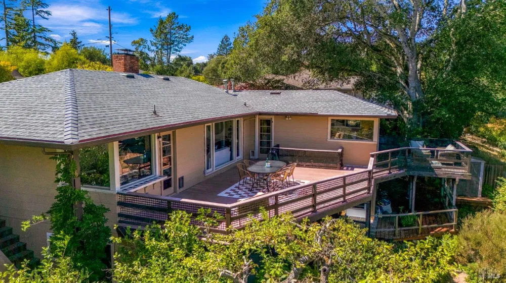7180 Evan Avenue Sebastopol, CA 95472