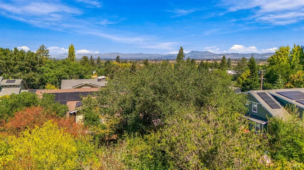 7180 Evan Avenue Sebastopol, CA 95472