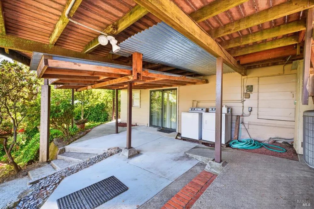 7180 Evan Avenue Sebastopol, CA 95472