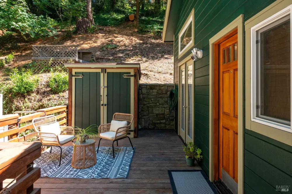 9195 Rio Dell Court Forestville, CA 95436