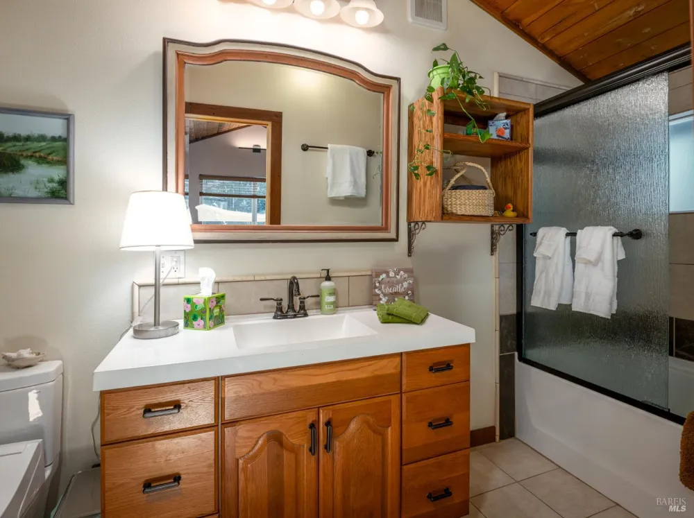 9195 Rio Dell Court Forestville, CA 95436