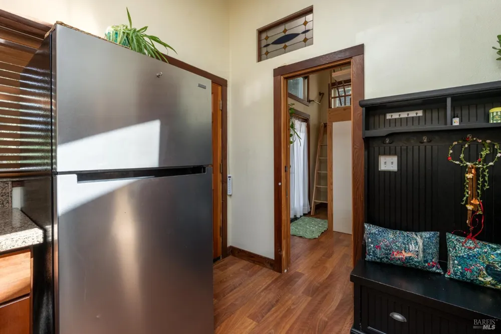 9195 Rio Dell Court Forestville, CA 95436