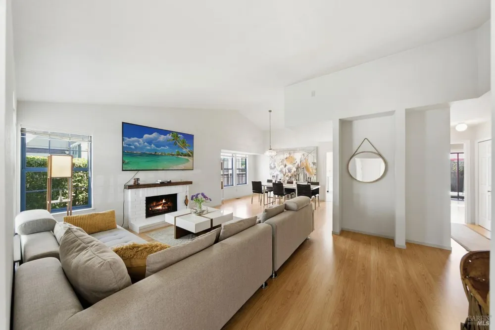 108 Nantucket Cove San Rafael, CA 94901