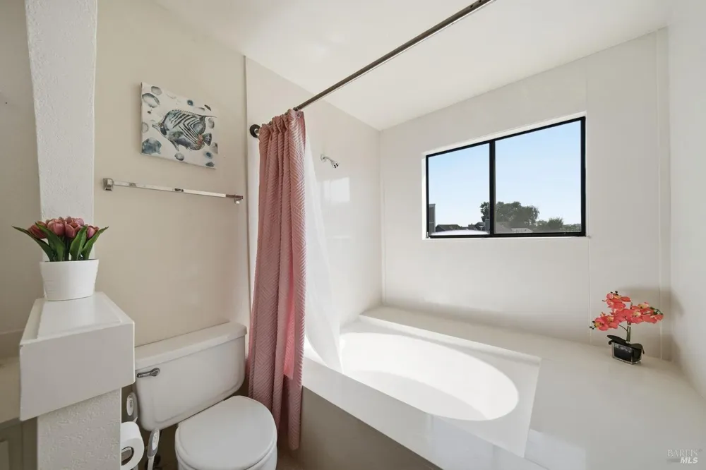 108 Nantucket Cove San Rafael, CA 94901