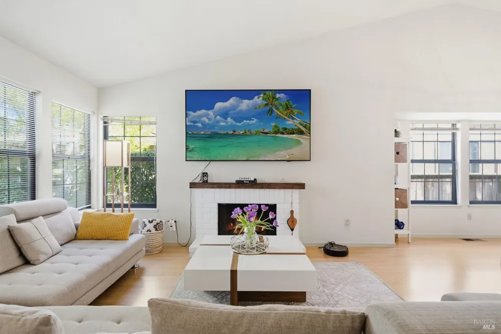 108 Nantucket Cove San Rafael, CA 94901