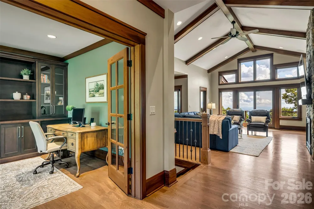 320 Summerset Drive Hendersonville, NC 28792
