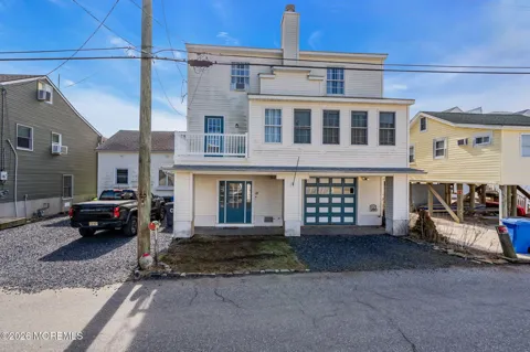 11 Avenue D