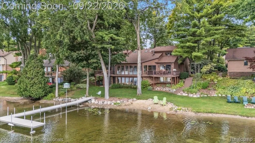 2602 Browning Drive Orion Charter Township, MI 48360