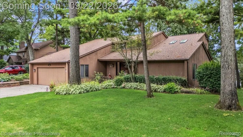 2602 Browning Drive Orion Charter Township, MI 48360