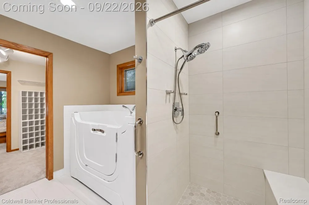 2602 Browning Drive Orion Charter Township, MI 48360