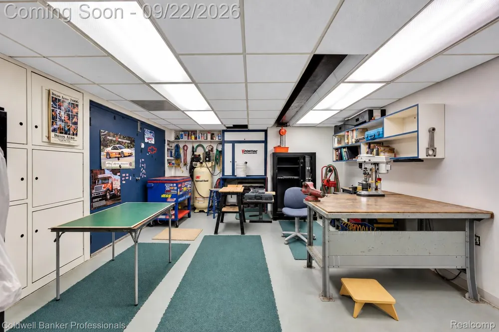 2602 Browning Drive Orion Charter Township, MI 48360