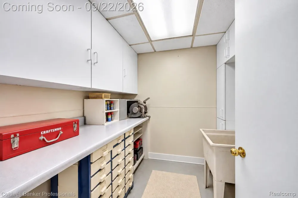 2602 Browning Drive Orion Charter Township, MI 48360