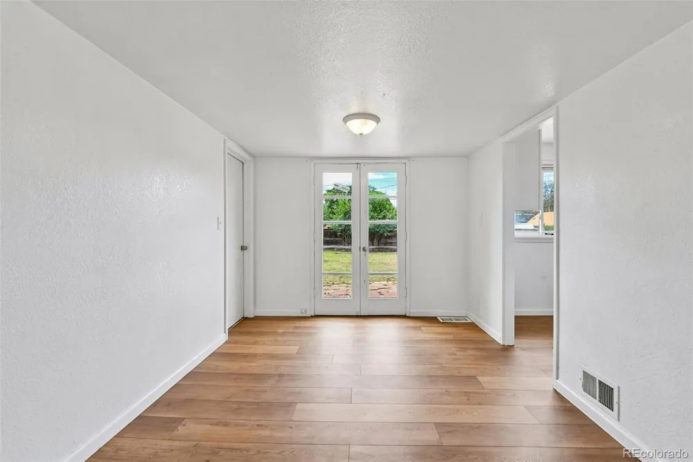 729 Havana Street Aurora, CO 80010