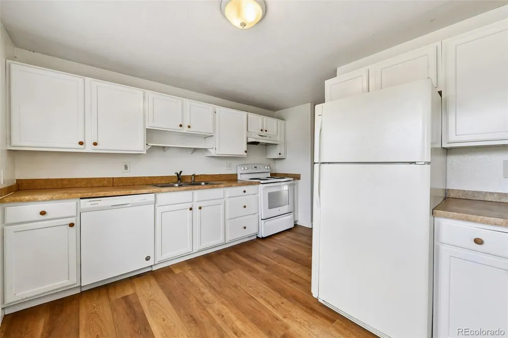 729 Havana Street Aurora, CO 80010
