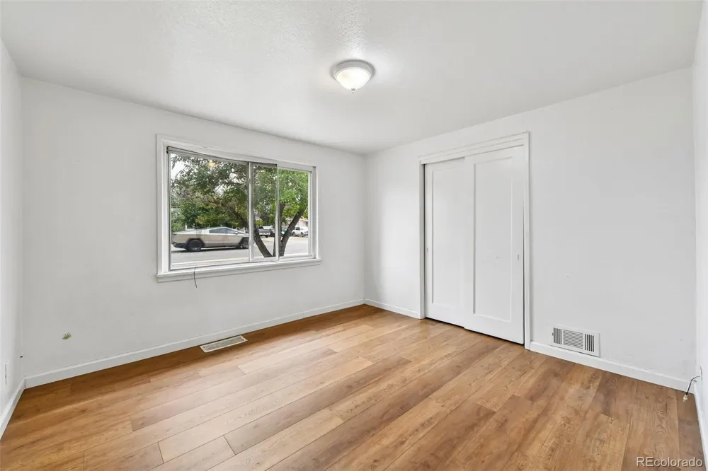 729 Havana Street Aurora, CO 80010