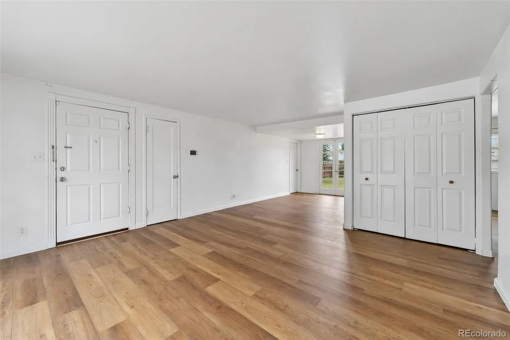729 Havana Street Aurora, CO 80010