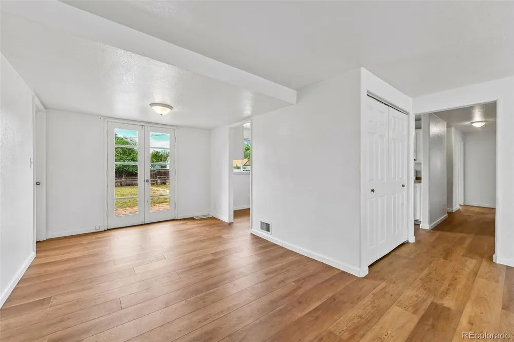 729 Havana Street Aurora, CO 80010