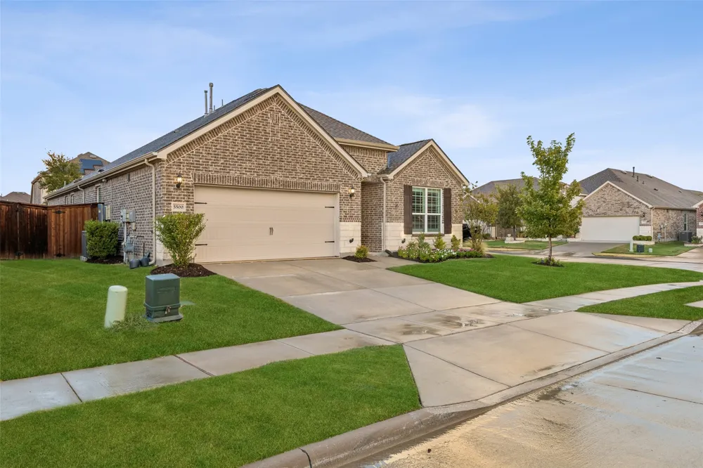 5500 Mount Joy Drive McKinney, TX 75071