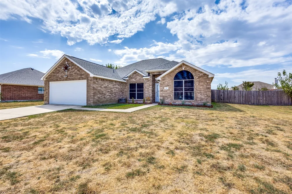 950 W Ash Street Celina, TX 75009