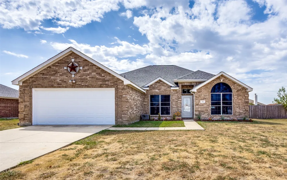 950 W Ash Street Celina, TX 75009