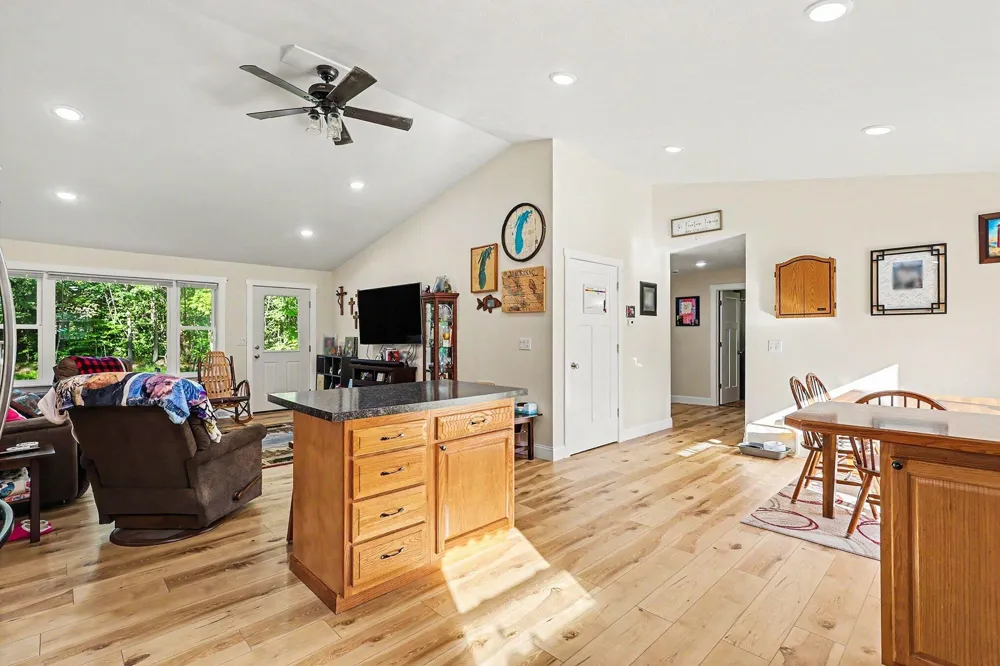 4880 S Carr Road Fruitport, MI 49415