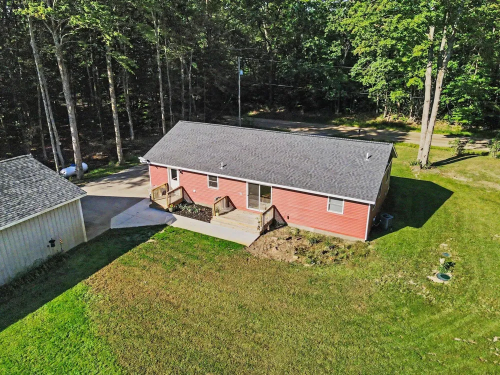 4880 S Carr Road Fruitport, MI 49415