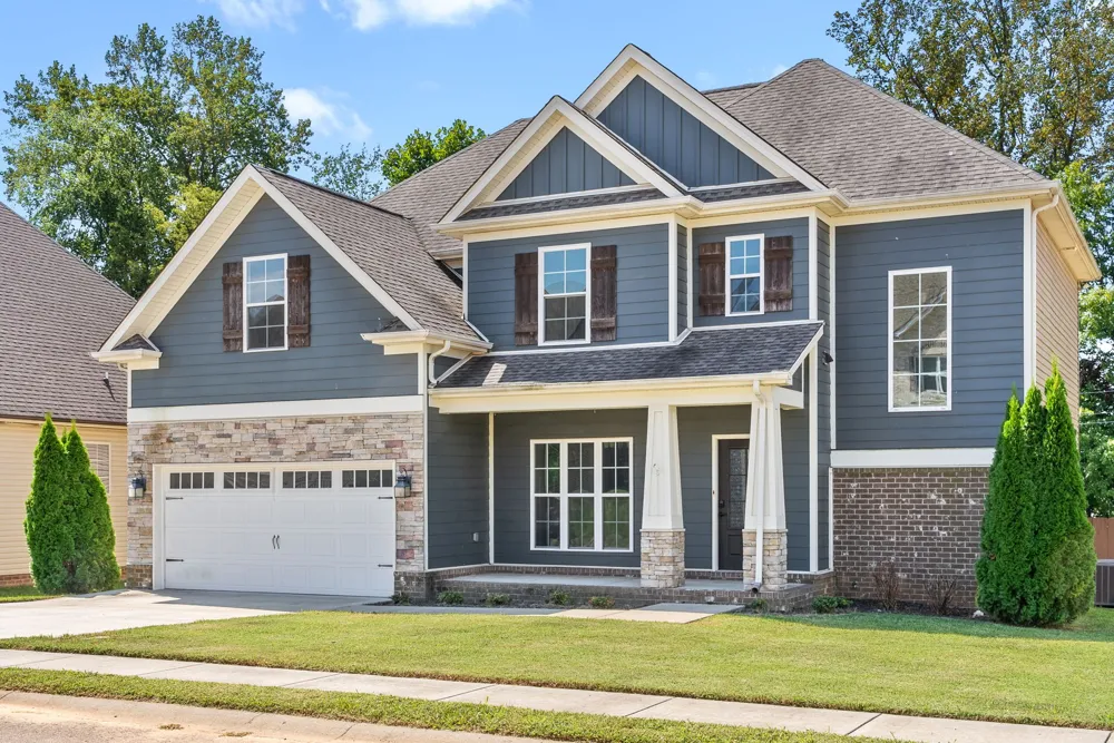 1506 Redrock Court Clarksville, TN 37043