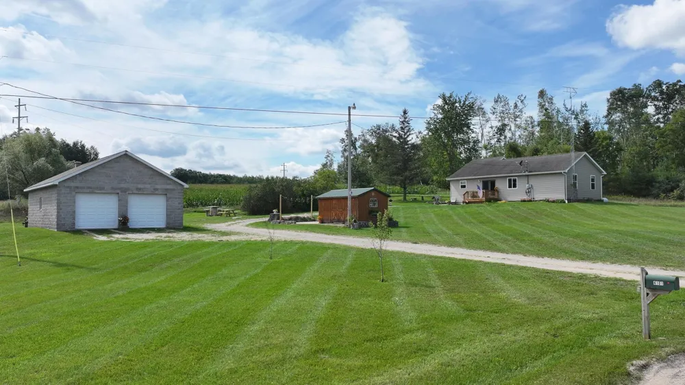 4101 W Battle Road Gilmore Township, MI 48622