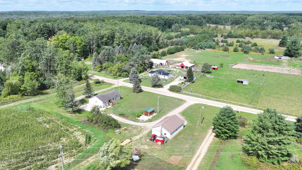 4101 W Battle Road Gilmore Township, MI 48622