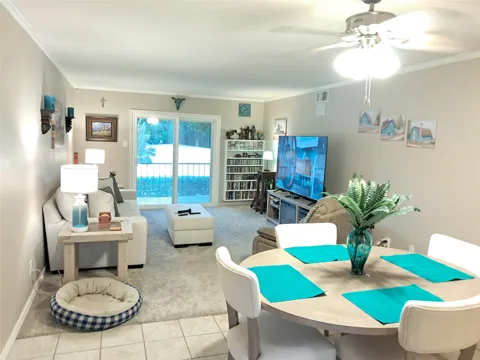 4042 Ridglea Country Club Drive #1107