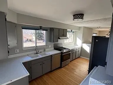16839 W 14th Place
