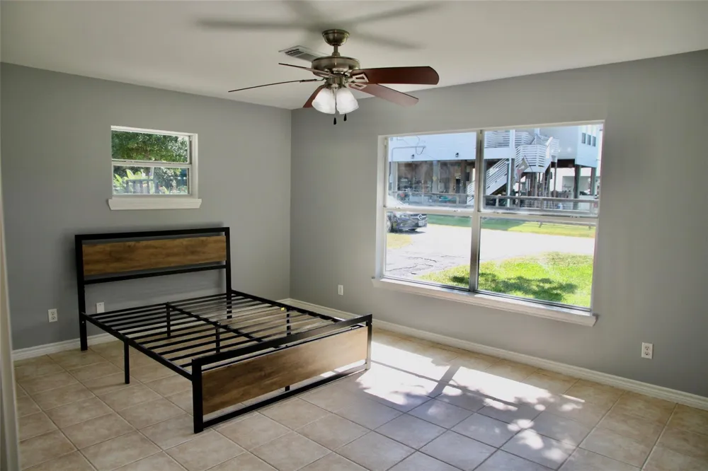 529 E Shore Drive Clear Lake Shores, TX 77565