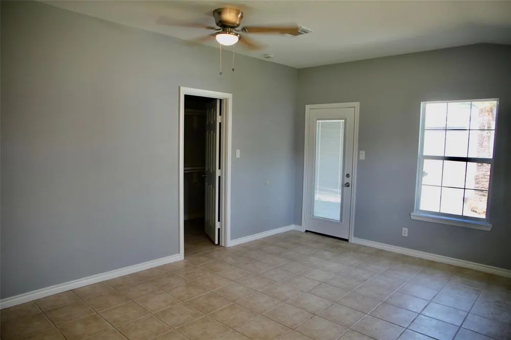 529 E Shore Drive Clear Lake Shores, TX 77565