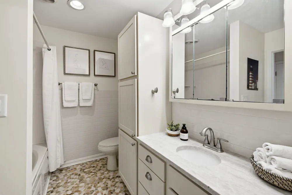 320 Oselka Drive #243 New Buffalo, MI 49117