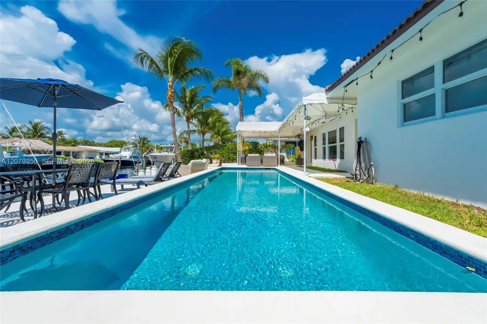 1440 SE 14th Dr Deerfield Beach, FL 33441