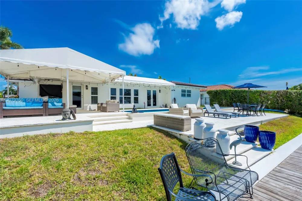 1440 SE 14th Dr Deerfield Beach, FL 33441