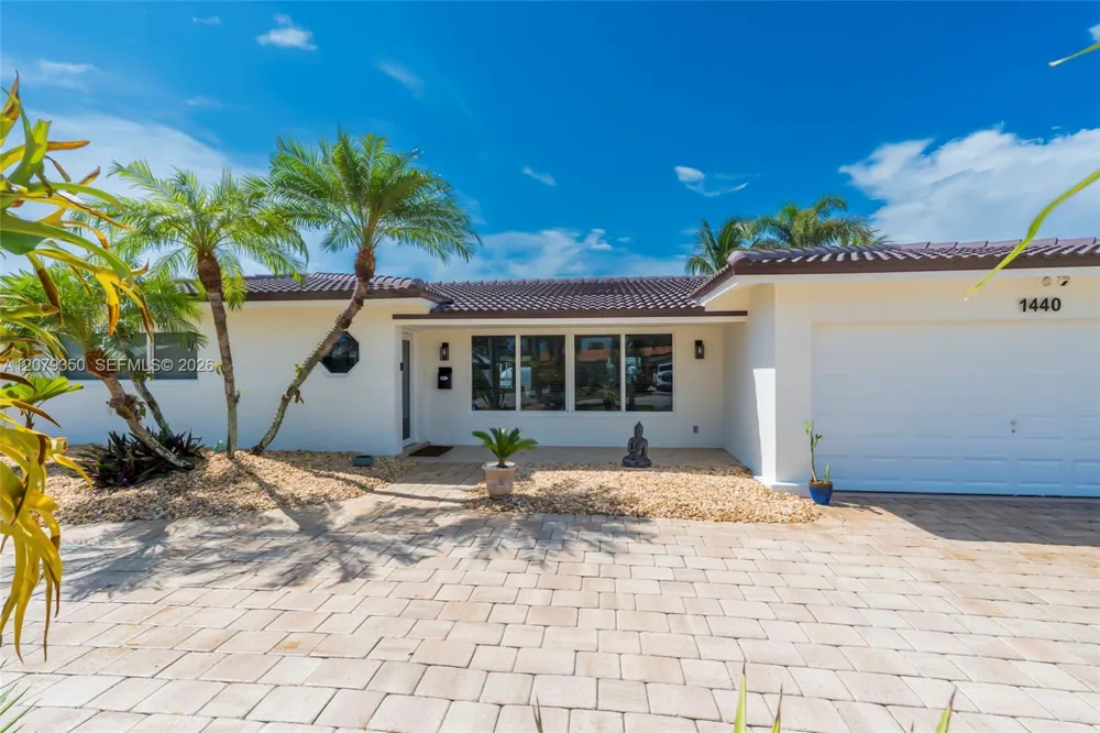 1440 SE 14th Dr Deerfield Beach, FL 33441