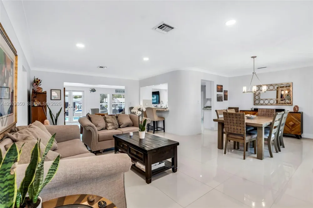 1440 SE 14th Dr Deerfield Beach, FL 33441