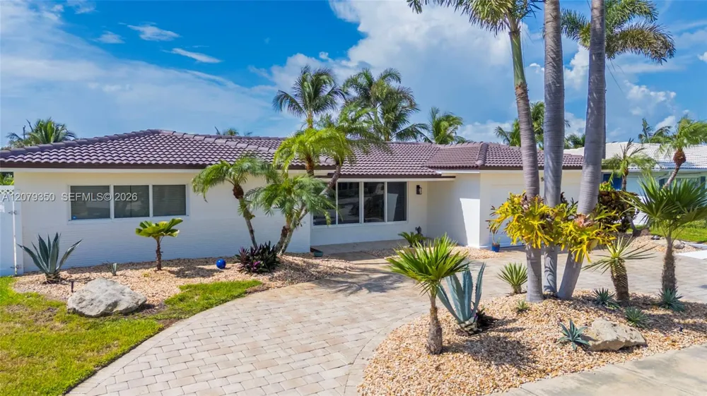 1440 SE 14th Dr Deerfield Beach, FL 33441