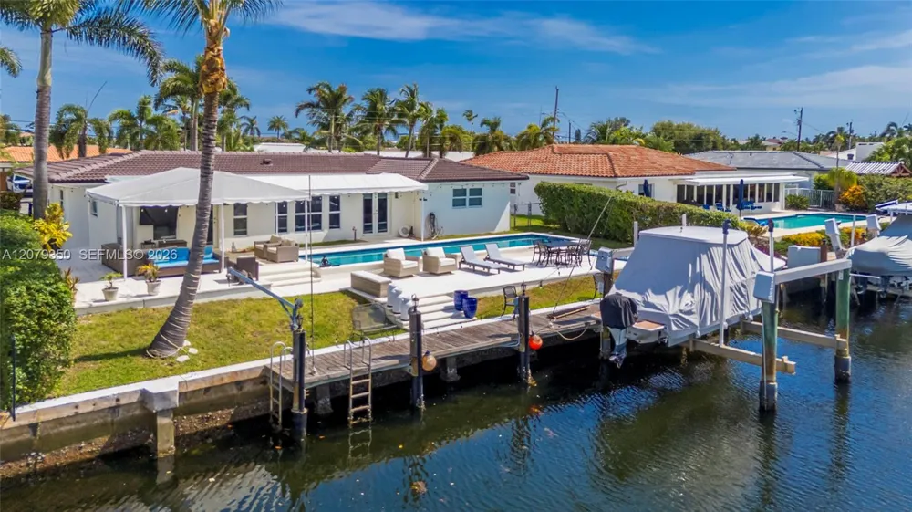 1440 SE 14th Dr Deerfield Beach, FL 33441