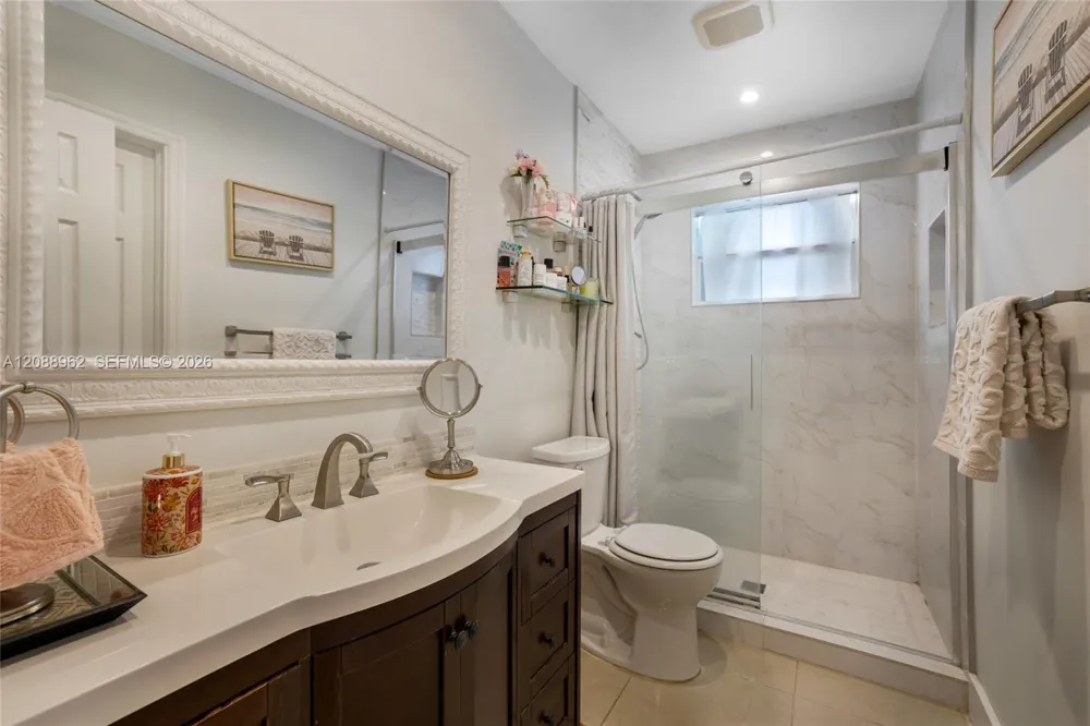304 SW 68th Ave Pembroke Pines, FL 33023