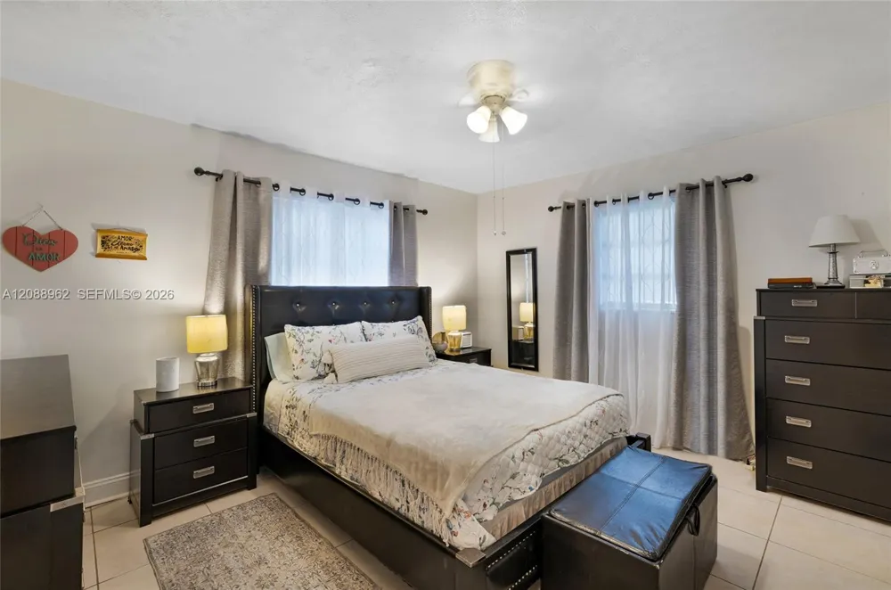 304 SW 68th Ave Pembroke Pines, FL 33023