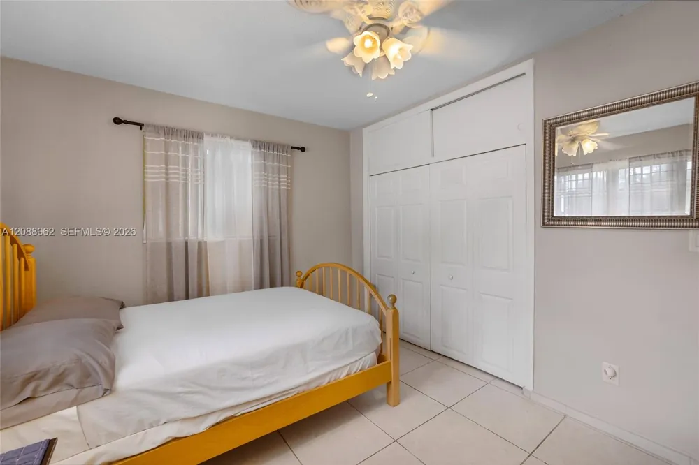 304 SW 68th Ave Pembroke Pines, FL 33023