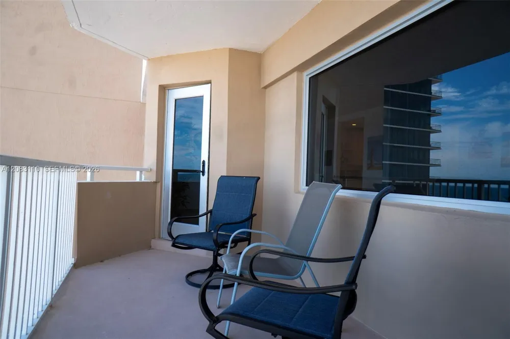1980 S Ocean Dr #7F Hallandale Beach, FL 33009