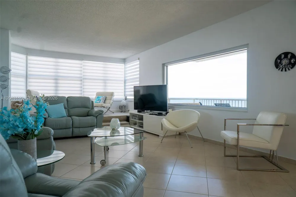 1980 S Ocean Dr #7F Hallandale Beach, FL 33009