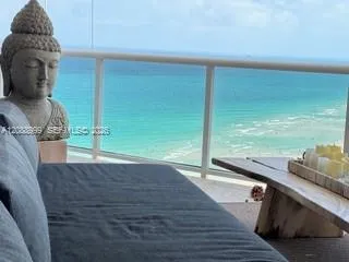 6767 Collins Ave #2206 Miami Beach, FL 33141